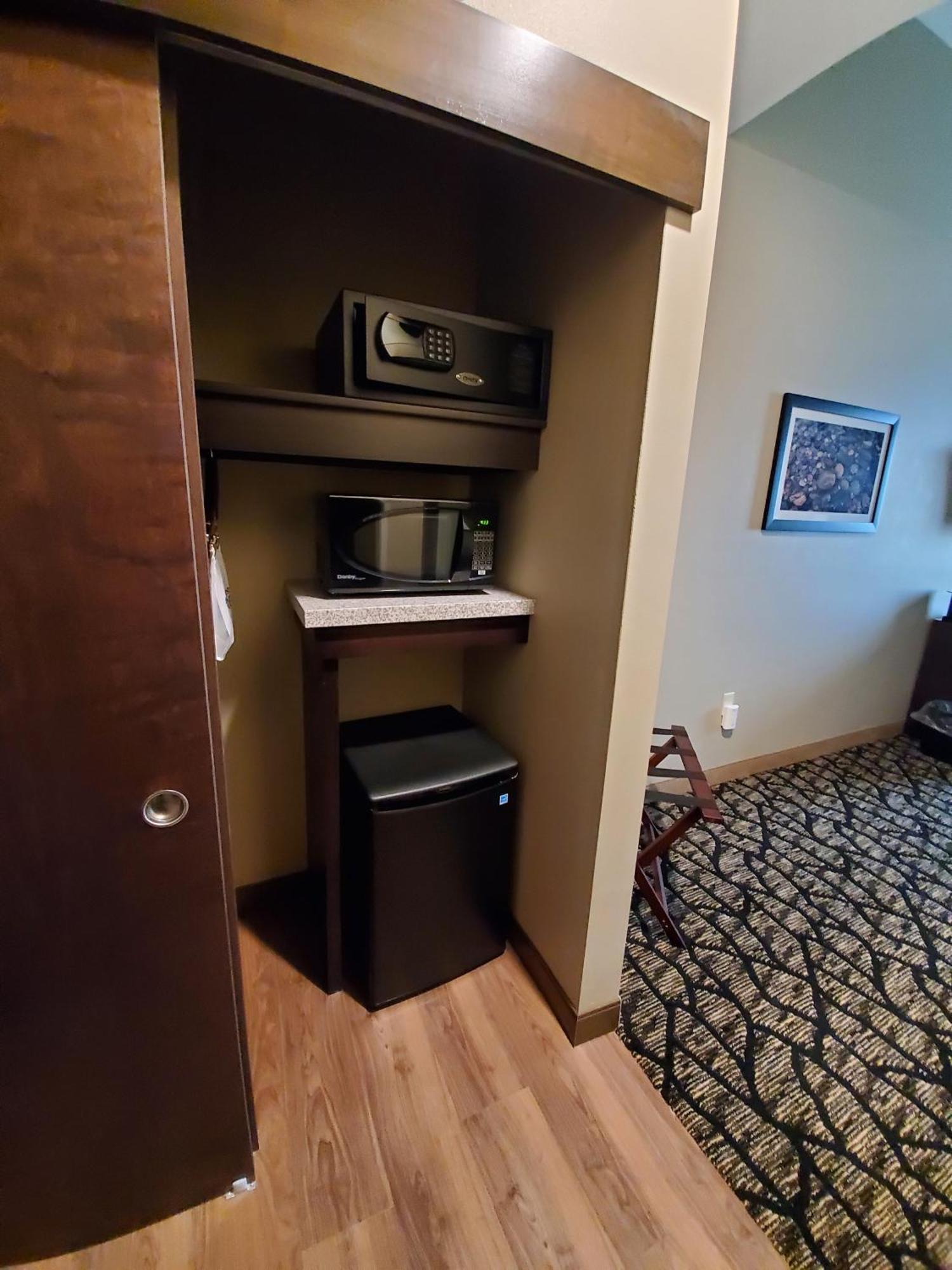 Best Western Plus Lakeview Hotel Madison Eksteriør bilde